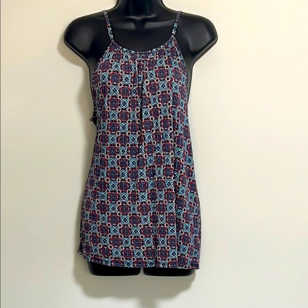 🌸3/$20 Papermoon Racerback tank. Size large. Business casual.